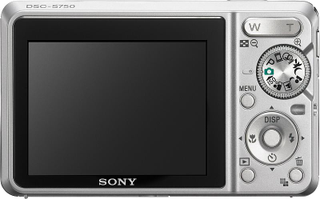 Illustration for article titled Sony DSC-S780, DSC-S750: Low-End As Sony Cams Go